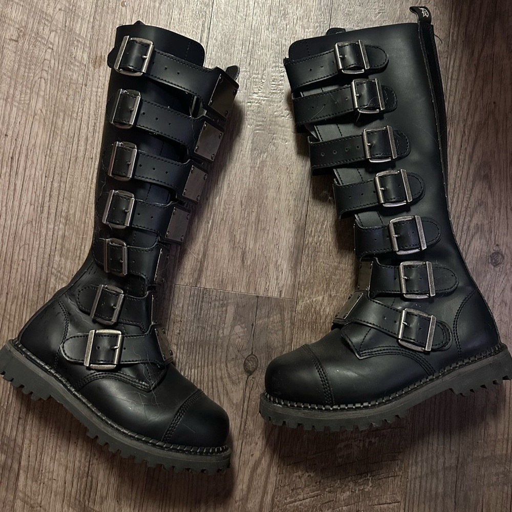 Black Demonias
